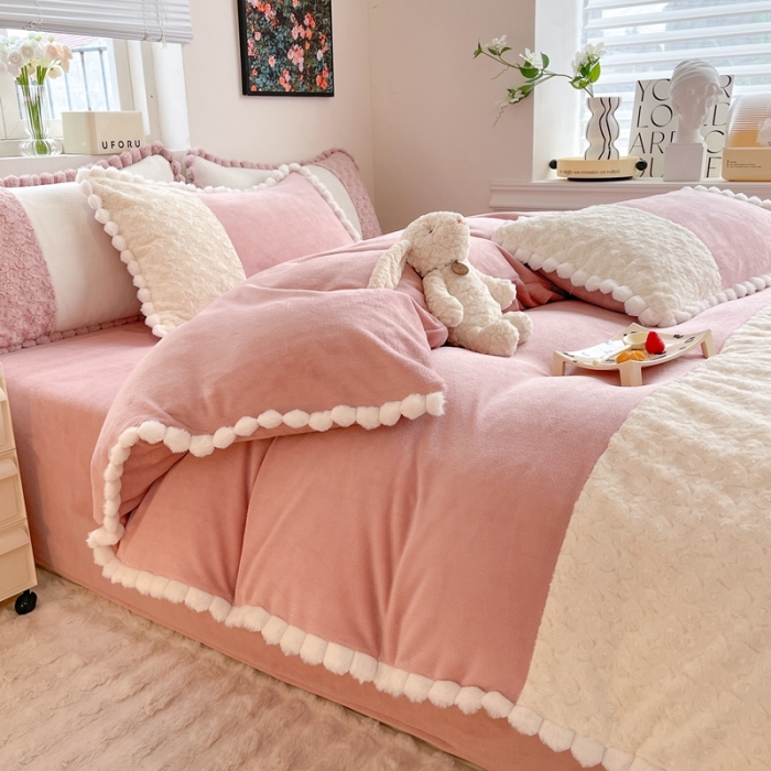 91家纺网 家纺一手货源 找家纺 艾米家居 2023新款秋冬懒兔玫瑰绒牛奶绒四件套 豆沙
