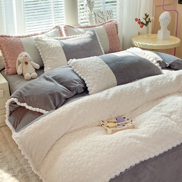 91家纺网 家纺一手货源 找家纺 艾米家居 2023新款秋冬懒兔玫瑰绒牛奶绒四件套 灰色