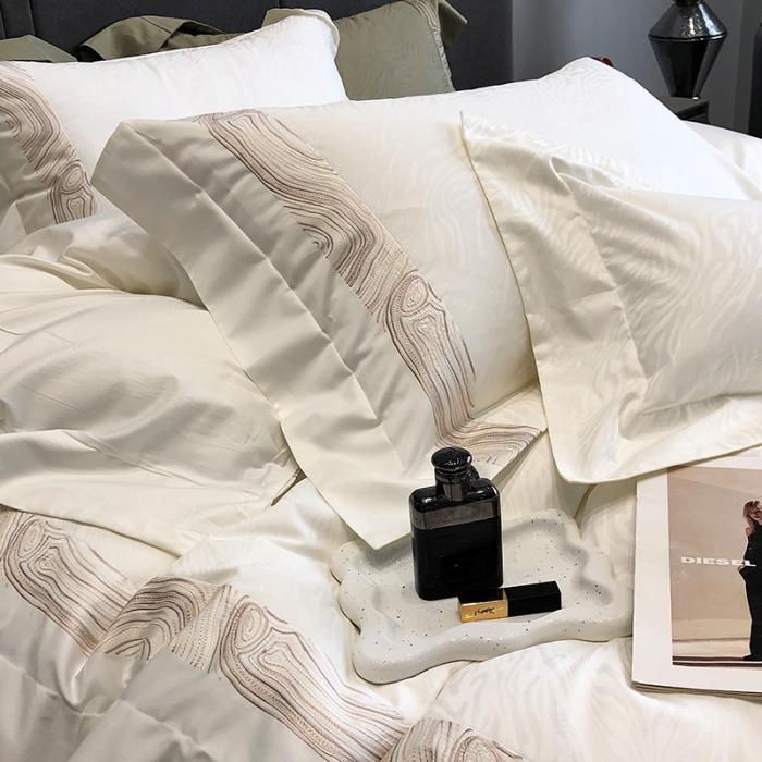 91家纺网 家纺一手货源 找家纺 黑白森林23款100支全棉提花四件套纯棉床上用品