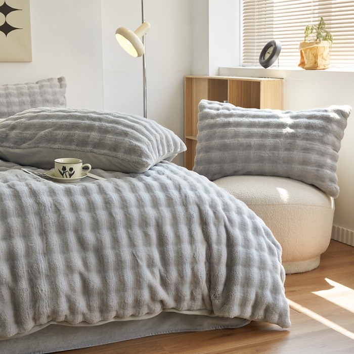 91家纺网 家纺一手货源 找家纺 新月 2023新款泡泡兔毛绒亲肤舒适四件套 泡泡-灰