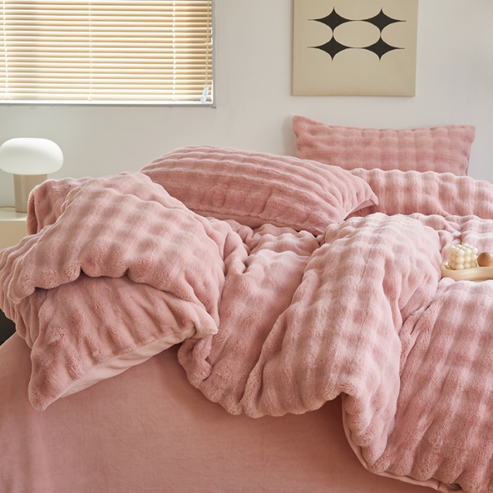 91家纺网 家纺一手货源 找家纺 新月 2023新款泡泡兔毛绒亲肤舒适四件套 泡泡-粉