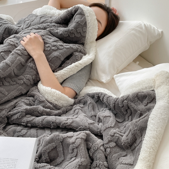 91家纺网 家纺一手货源 找家纺 欧邦 新款爆款AB版加厚提花塔芙绒羊羔绒毛毯 深灰