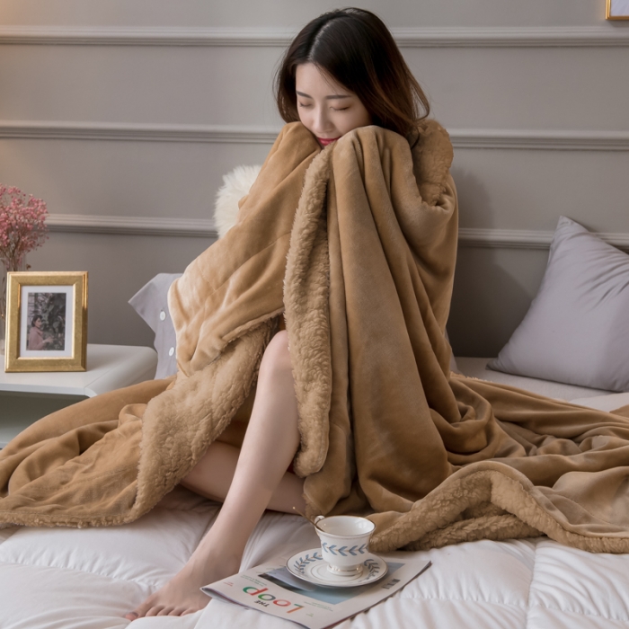 91家纺网 家纺一手货源 找家纺 欧邦 新款爆款纯色羊羔绒双层毛毯 卡其色