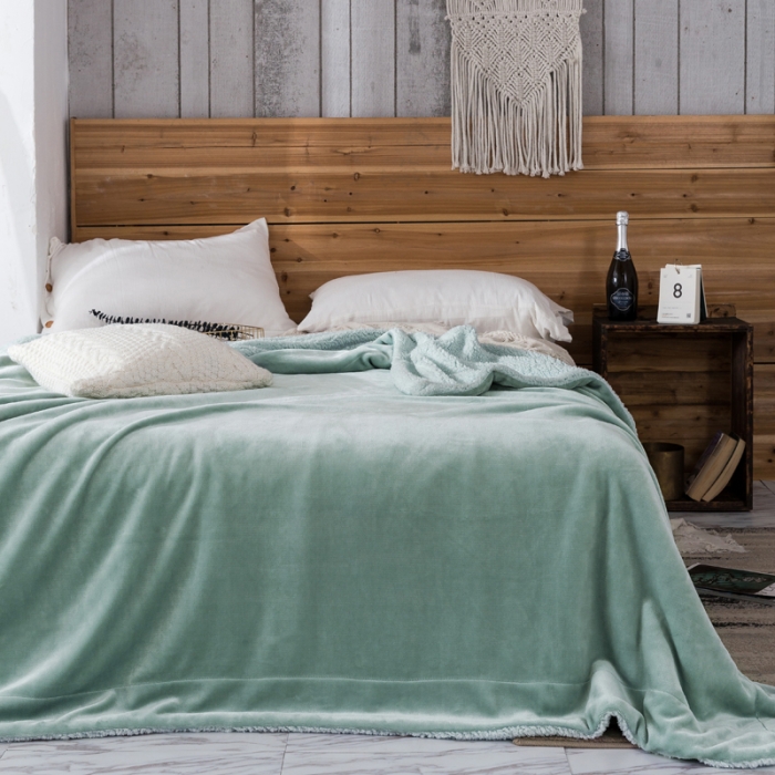 91家纺网 家纺一手货源 找家纺 欧邦 新款爆款纯色羊羔绒双层毛毯 抹茶绿