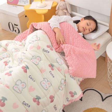 91家纺网 家纺一手货源 找家纺 （总）欣品希 2023新款A类针织棉豆豆被