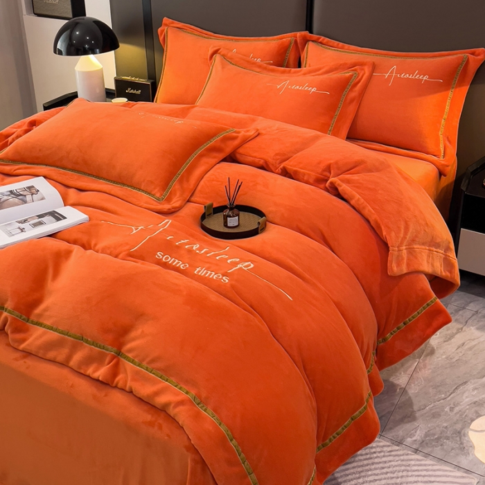 91家纺网 家纺一手货源 找家纺 露梦 2025新款高克重牛奶绒刺绣四件套-赫本 赫本-玛仕橘