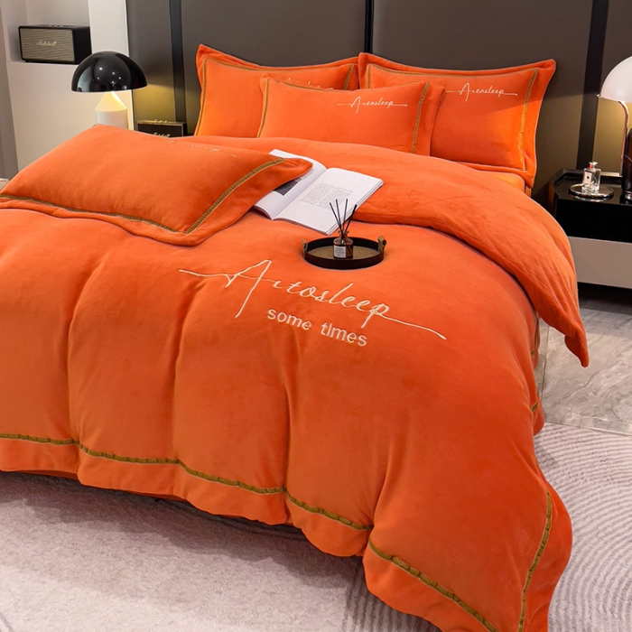 91家纺网 家纺一手货源 找家纺 露梦 2025新款高克重牛奶绒刺绣四件套-赫本 赫本-玛仕橘