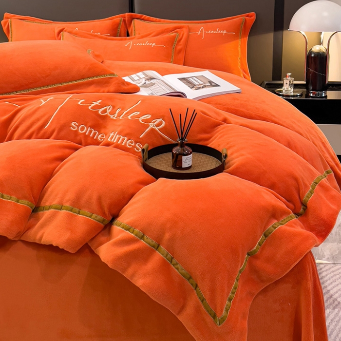 91家纺网 家纺一手货源 找家纺 露梦 2025新款高克重牛奶绒刺绣四件套-赫本 赫本-玛仕橘