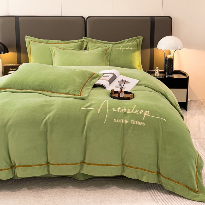 91家纺网 家纺一手货源 找家纺 露梦 2025新款高克重牛奶绒刺绣四件套-赫本 赫本-抹茶绿