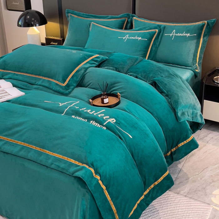 91家纺网 家纺一手货源 找家纺 露梦 2025新款高克重牛奶绒刺绣四件套-赫本 赫本-祖母绿