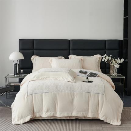 91家纺网 家纺一手货源 找家纺 时亿 2023新款250g牛奶绒四件套凹凸有致 新贵白