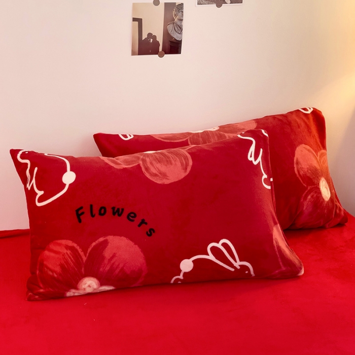 91家纺网 家纺一手货源 找家纺 西引力 2023新款加厚印花牛奶绒四件套法莱绒单被套直播大红兔兔