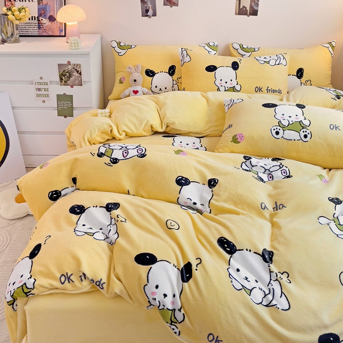 91家纺网 家纺一手货源 找家纺 西引力 2023新款加厚印花牛奶绒四件套法莱绒单被套直播调皮狗黄