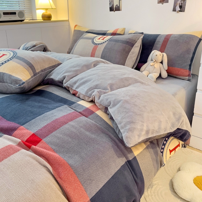 91家纺网 家纺一手货源 找家纺 西引力 2023新款加厚印花牛奶绒四件套法莱绒单被套直播洛可