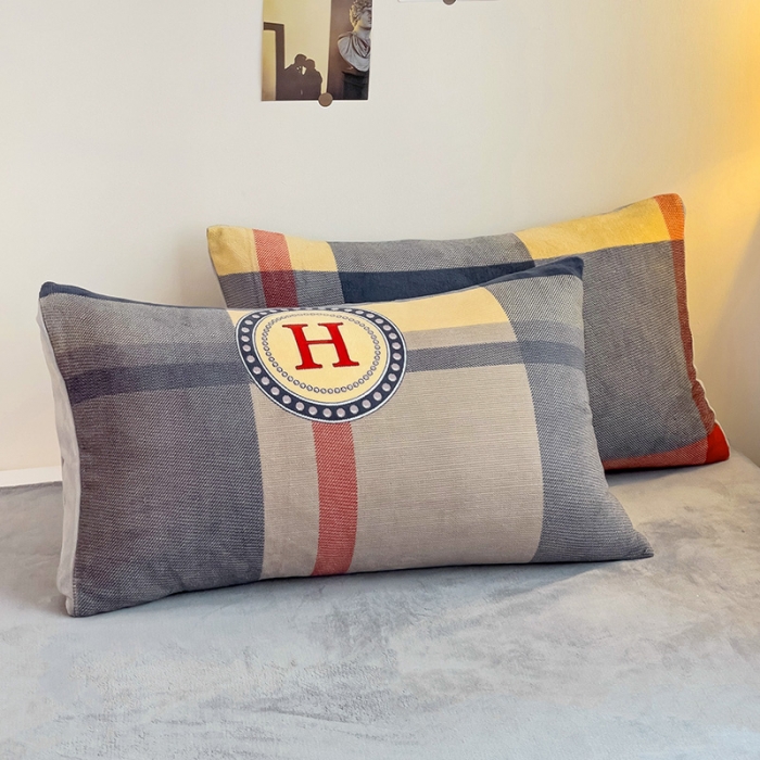 91家纺网 家纺一手货源 找家纺 西引力 2023新款加厚印花牛奶绒四件套法莱绒单被套直播洛可