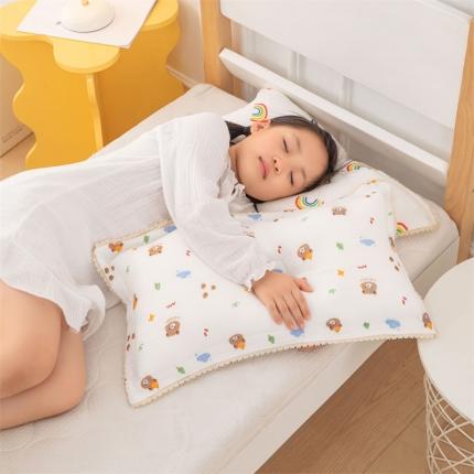 91家纺网 家纺一手货源 找家纺 欣品希 2023新款双层纱皱布枕橙子小熊