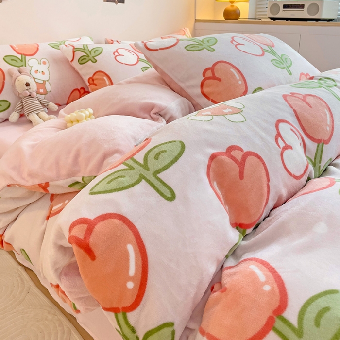 91家纺网 家纺一手货源 找家纺 西引力 2023新款加厚印花牛奶绒四件套法莱绒单被套直播幸运兔