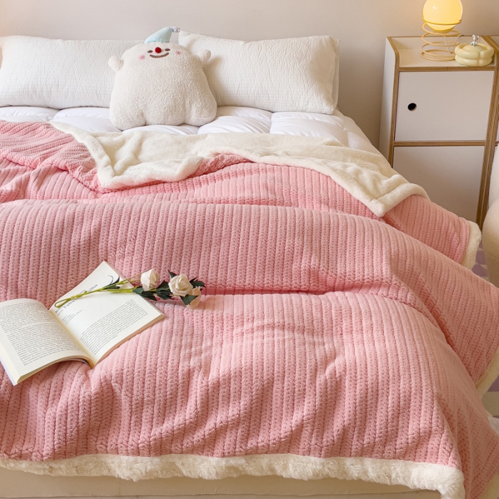 91家纺网 家纺一手货源 找家纺 春妮 2023新款A面编织绒+B面兔毛绒毛毯双层盖毯 豆沙粉