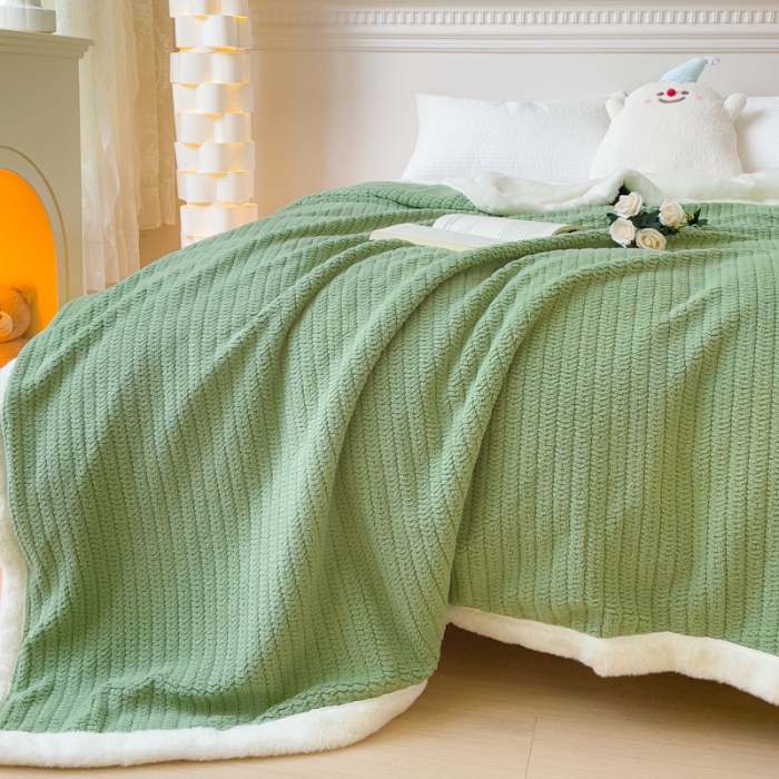 91家纺网 家纺一手货源 找家纺 春妮 2023新款A面编织绒+B面兔毛绒毛毯双层盖毯 抹茶绿