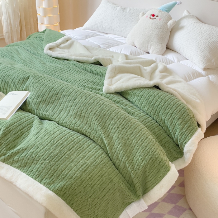 91家纺网 家纺一手货源 找家纺 春妮 2023新款A面编织绒+B面兔毛绒毛毯双层盖毯 抹茶绿