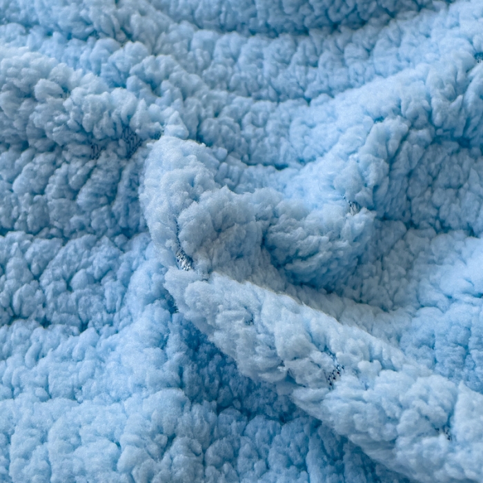 91家纺网 家纺一手货源 找家纺 春妮 2023新款A面编织绒+B面兔毛绒毛毯双层盖毯 天空蓝