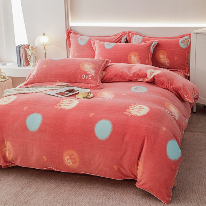 91家纺网 家纺一手货源 找家纺 尚品凤凰2025新款高克重印花牛奶绒四件套-工艺款 三叶草  桔