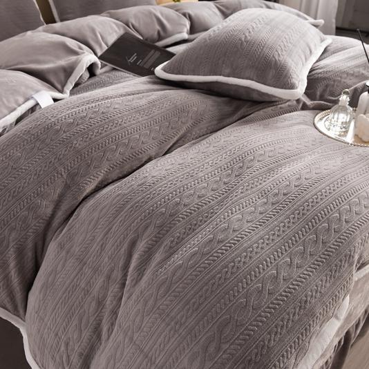 91家纺网 家纺一手货源 找家纺 畅畅家纺 2023新款A类雕花绒牛奶绒四件套 安娜-灰