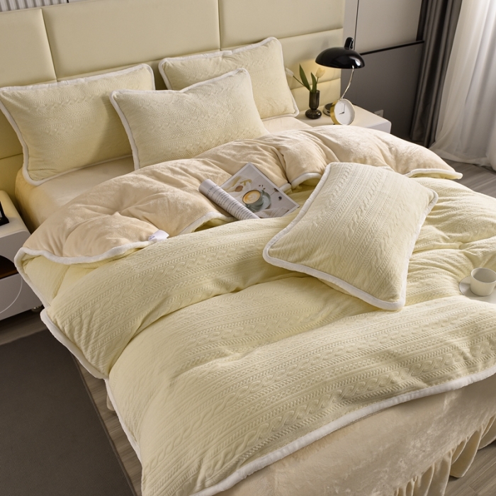 91家纺网 家纺一手货源 找家纺 畅畅家纺 2023新款A类雕花绒牛奶绒四件套 安娜-奶白