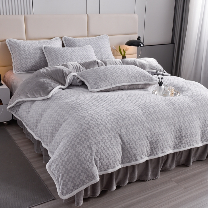 91家纺网 家纺一手货源 找家纺 畅畅家纺 2023新款A类雕花绒牛奶绒四件套 大风车-浅灰