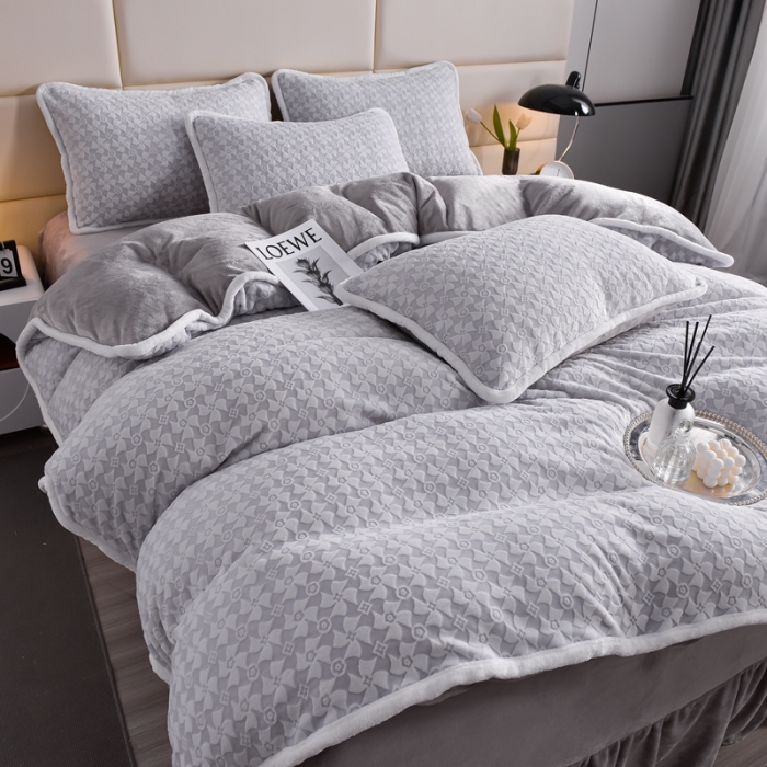 91家纺网 家纺一手货源 找家纺 畅畅家纺 2023新款A类雕花绒牛奶绒四件套 大风车-浅灰