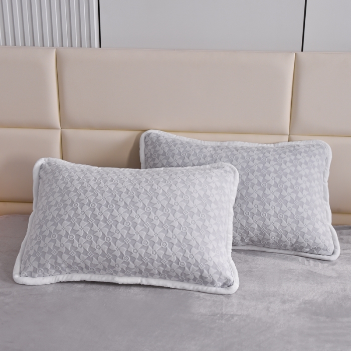 91家纺网 家纺一手货源 找家纺 畅畅家纺 2023新款A类雕花绒牛奶绒四件套 大风车-浅灰