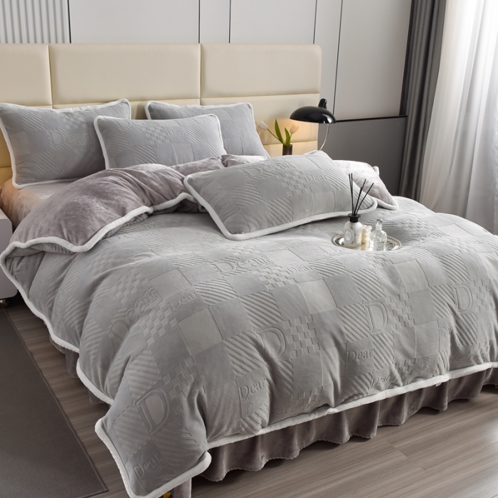 91家纺网 家纺一手货源 找家纺 畅畅家纺 2023新款A类雕花绒牛奶绒四件套 迪欧-灰