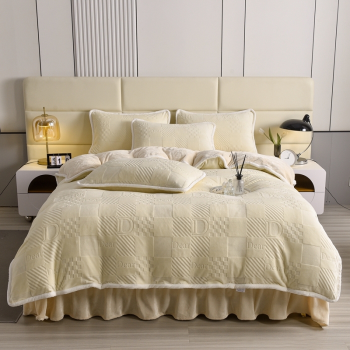 91家纺网 家纺一手货源 找家纺 畅畅家纺 2023新款A类雕花绒牛奶绒四件套 迪欧-奶白