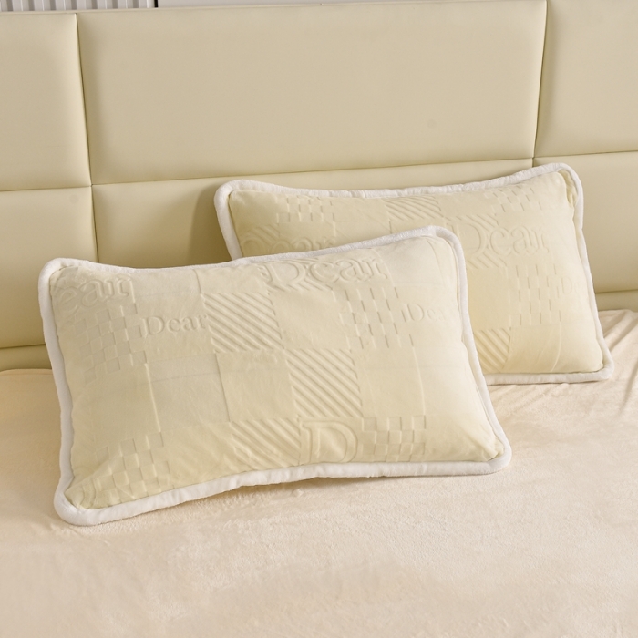 91家纺网 家纺一手货源 找家纺 畅畅家纺 2023新款A类雕花绒牛奶绒四件套 迪欧-奶白