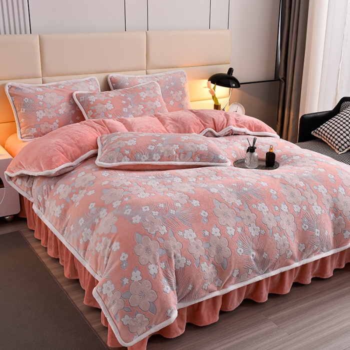 91家纺网 家纺一手货源 找家纺 畅畅家纺 2023新款A类雕花绒牛奶绒四件套 海棠花-粉