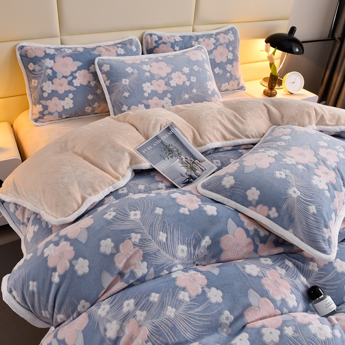 91家纺网 家纺一手货源 找家纺 畅畅家纺 2023新款A类雕花绒牛奶绒四件套 海棠花-蓝
