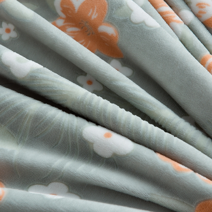 91家纺网 家纺一手货源 找家纺 畅畅家纺 2023新款A类雕花绒牛奶绒四件套 海棠花-浅绿