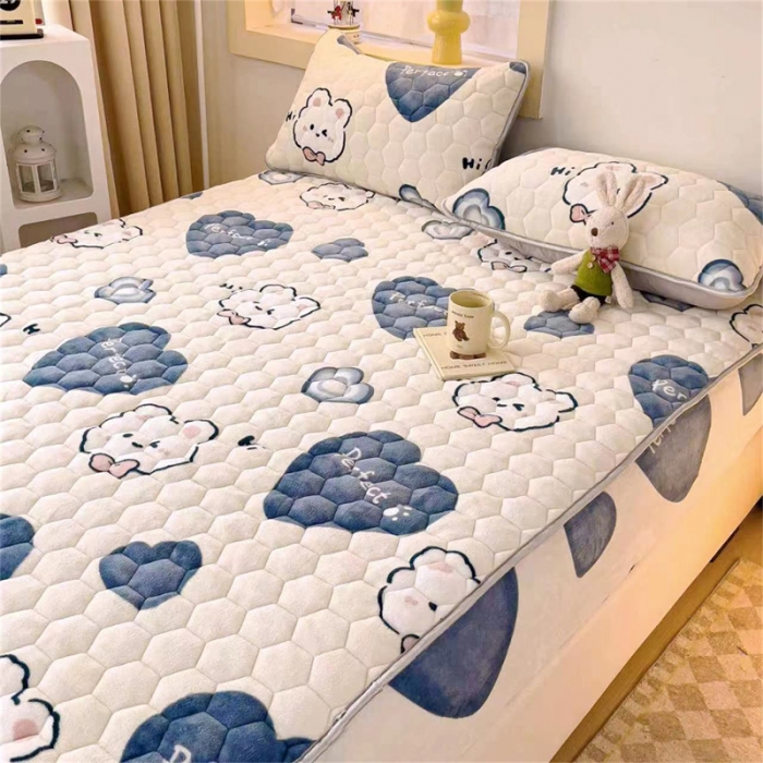 91家纺网 家纺一手货源 找家纺 梦舒羽 牛奶绒抗静电夹棉床笠床罩床单床盖床护垫套宿舍三件套 爱心兔