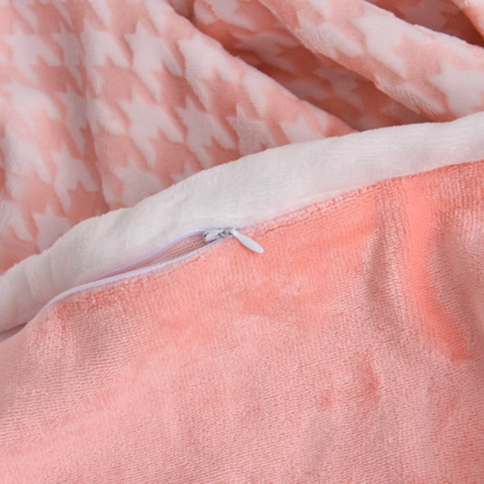 91家纺网 家纺一手货源 找家纺 畅畅家纺 2023新款A类雕花绒牛奶绒四件套 千鸟格-粉