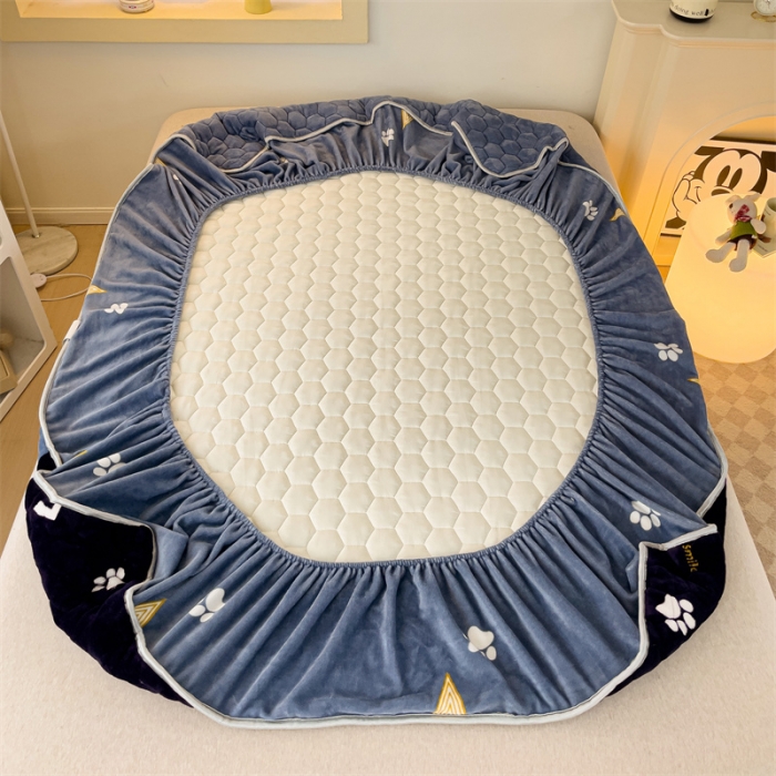 91家纺网 家纺一手货源 找家纺 梦舒羽 牛奶绒抗静电夹棉床笠床罩床单床盖床护垫套宿舍三件套 可爱狗