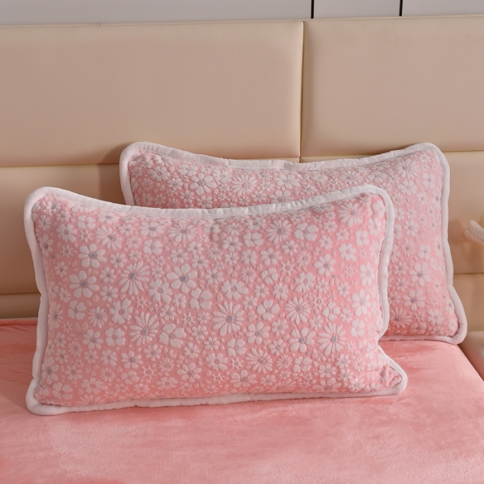 91家纺网 家纺一手货源 找家纺 畅畅家纺 2023新款A类雕花绒牛奶绒四件套 绒雪花-粉