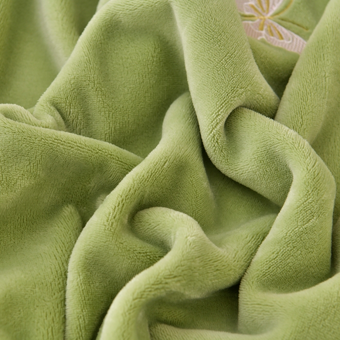 91家纺网 家纺一手货源 找家纺 畅畅家纺 2023高克重牛奶绒刺绣花四件套金貂法莱宝宝水晶雪花绒四件套 花海-绿+灰