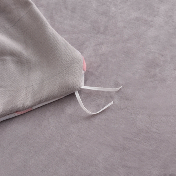 91家纺网 家纺一手货源 找家纺 畅畅家纺 2023新款A类雕花绒牛奶绒四件套 心心相印