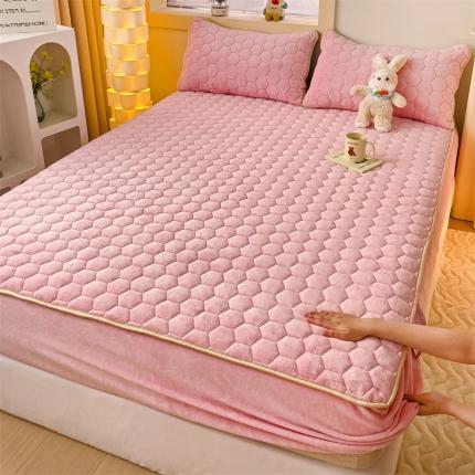 91家纺网 家纺一手货源 找家纺 总牛奶绒抗静电夹棉床笠床罩床单床盖床护垫套宿舍三件套