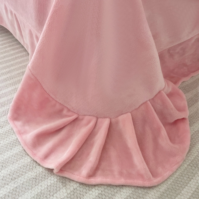 91家纺网 家纺一手货源 找家纺 畅畅家纺 2023新款兔毛绒兔兔绒懒兔绒立体剪花牛奶绒四件套 波浪-白+粉