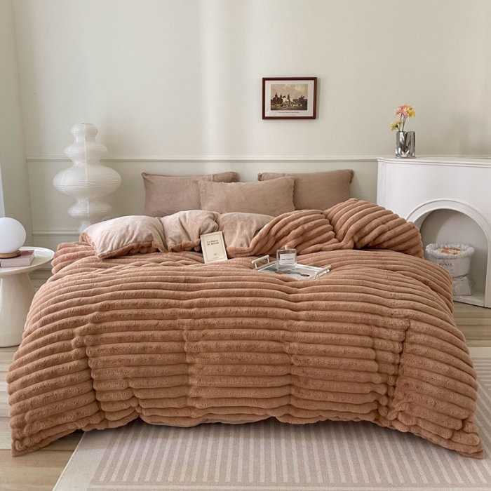 91家纺网 家纺一手货源 找家纺 畅畅家纺 2023新款兔毛绒兔兔绒懒兔绒立体剪花牛奶绒四件套 波浪-咖