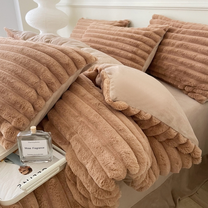 91家纺网 家纺一手货源 找家纺 畅畅家纺 2023新款兔毛绒兔兔绒懒兔绒立体剪花牛奶绒四件套 波浪-咖