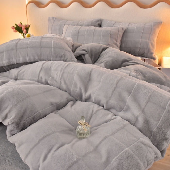 91家纺网 家纺一手货源 找家纺 畅畅家纺 2023新款兔毛绒兔兔绒懒兔绒立体剪花牛奶绒四件套 典雅灰