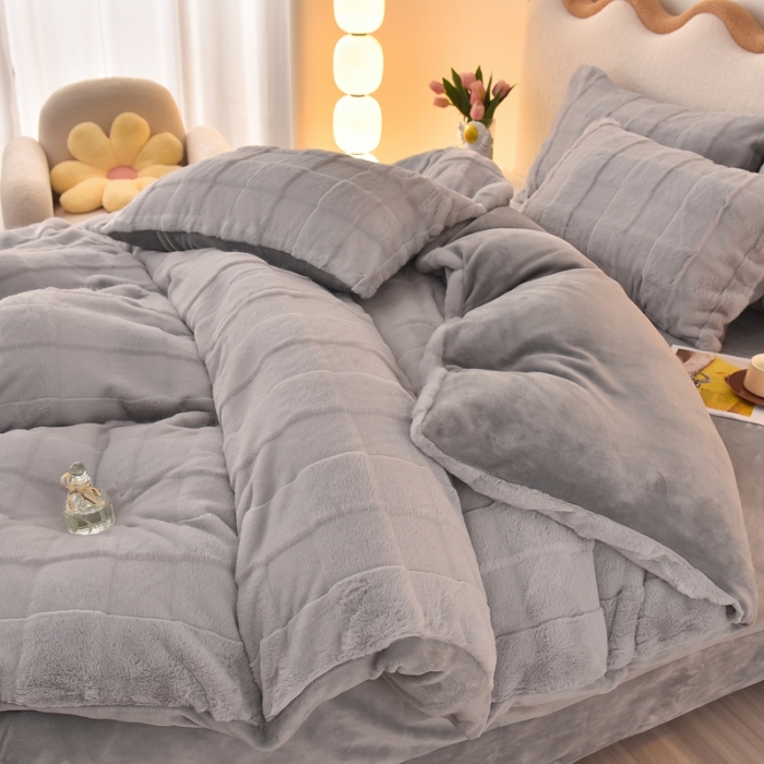 91家纺网 家纺一手货源 找家纺 畅畅家纺 2023新款兔毛绒兔兔绒懒兔绒立体剪花牛奶绒四件套 典雅灰