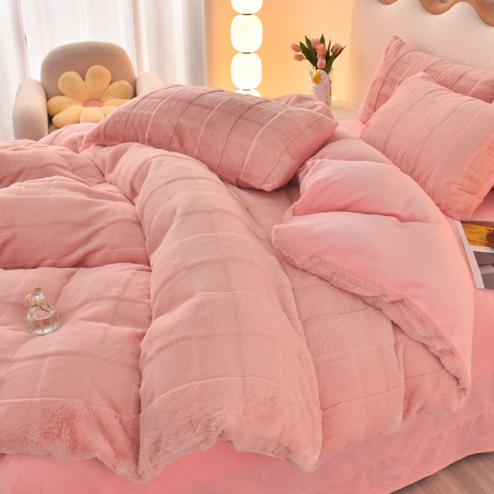 91家纺网 家纺一手货源 找家纺 畅畅家纺 2023新款兔毛绒兔兔绒懒兔绒立体剪花牛奶绒四件套 蜜桃粉